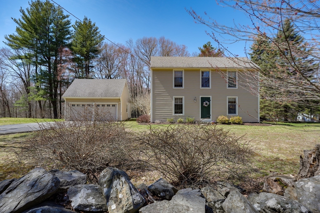 20 Stratton Road Grafton, MA 01519 - Photo 2 of 32 Gallery Image 2
