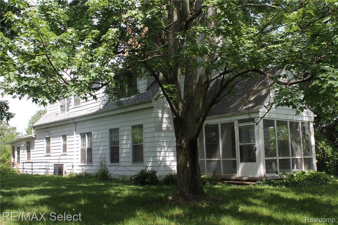 4492 East Cook Road Grand Blanc, MI 48439 - Photo 47 of 52 IMG_8090.JPG