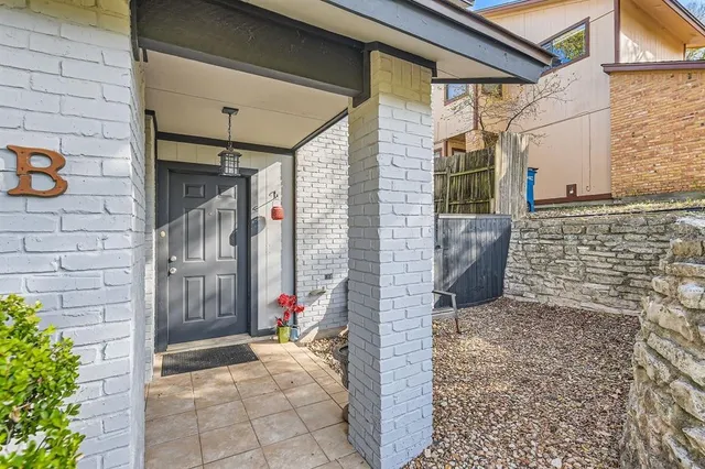 $2,150 | 3214 Tamarron Boulevard, Unit B, Austin, TX 78746