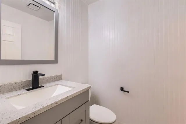 $2,150 | 3214 Tamarron Boulevard, Unit B, Austin, TX 78746