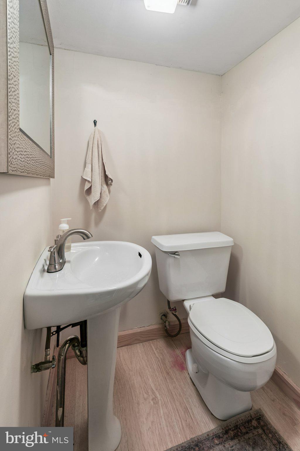 1109 Morris Street Philadelphia, PA 19148 - Photo 31 of 32 Lower Level Half Bath