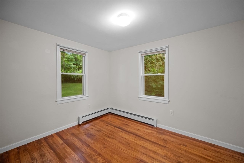 527 Main Road Westport, MA 02790 - Photo 13 of 27 Gallery Image 13