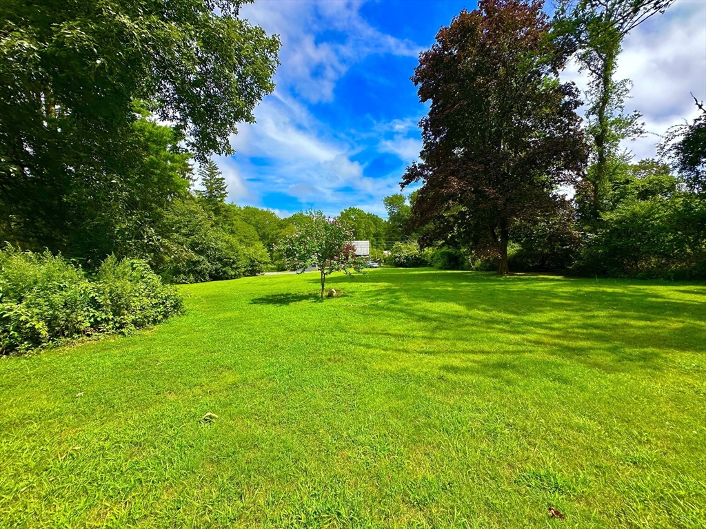 527 Main Road Westport, MA 02790 - Photo 18 of 27 Gallery Image 18