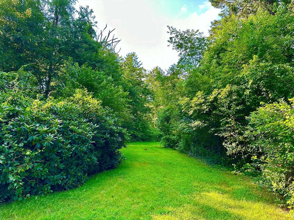 527 Main Road Westport, MA 02790 - Photo 20 of 27 Gallery Image 20