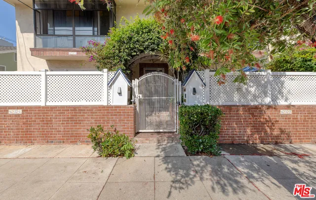 $920,000 | 631 Bay Street, Santa Monica, CA 90405