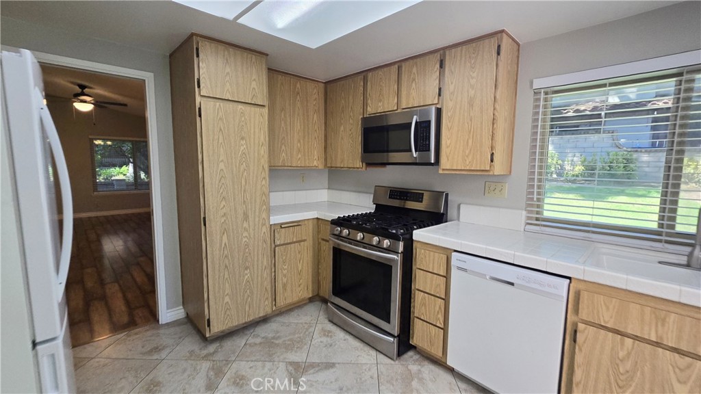 7838 Peralta Road Rancho Cucamonga, CA 91730 - Photo 7 of 21