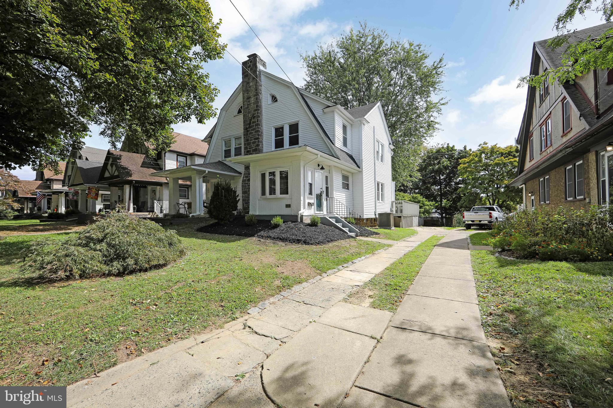 285 Ballymore Road Springfield, PA 19064 - Photo 3 of 47