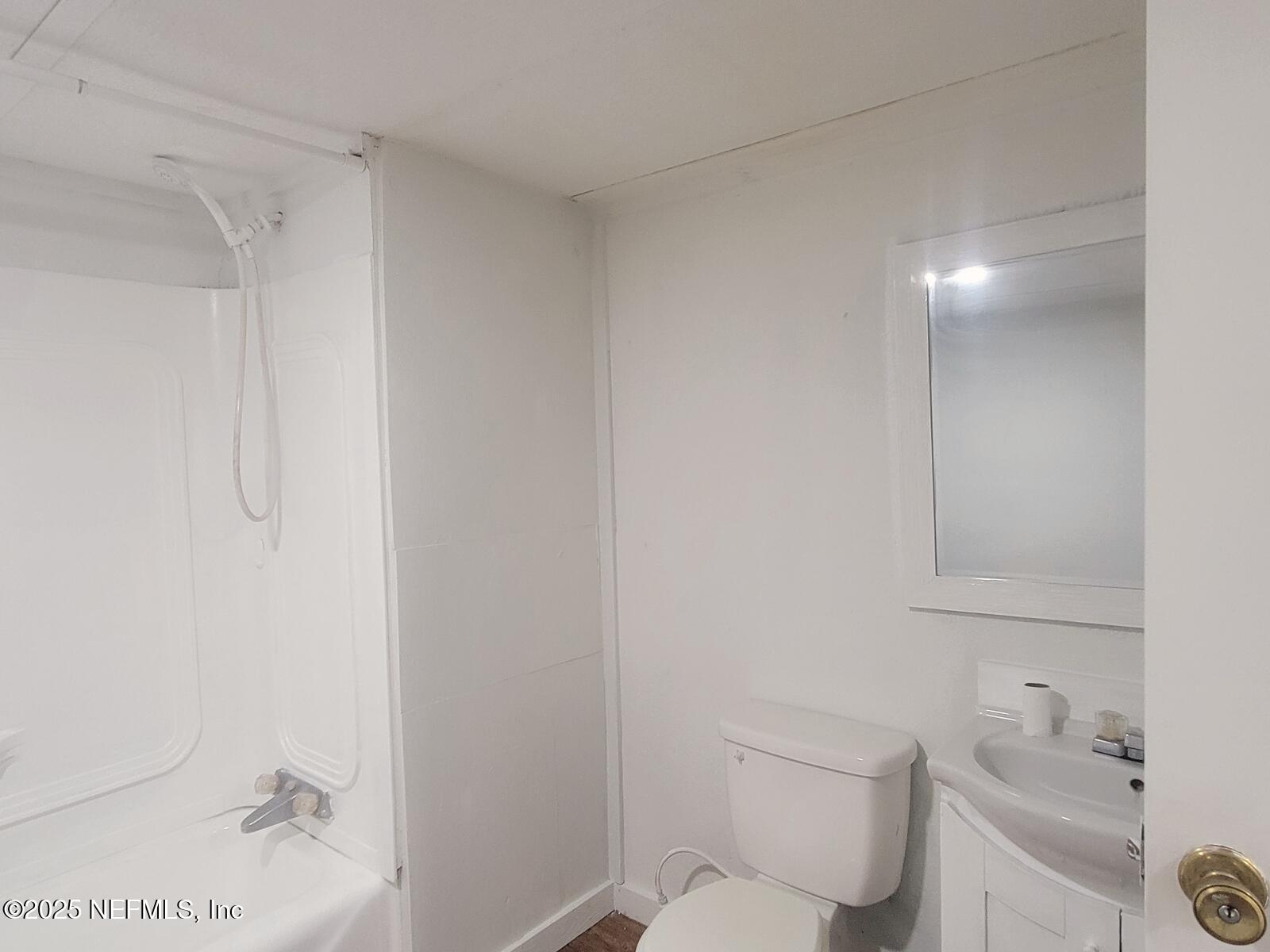 16990 County Road 252 Live Oak, FL 32060 - Photo 16 of 26 2025-04-12-01-53-35-994