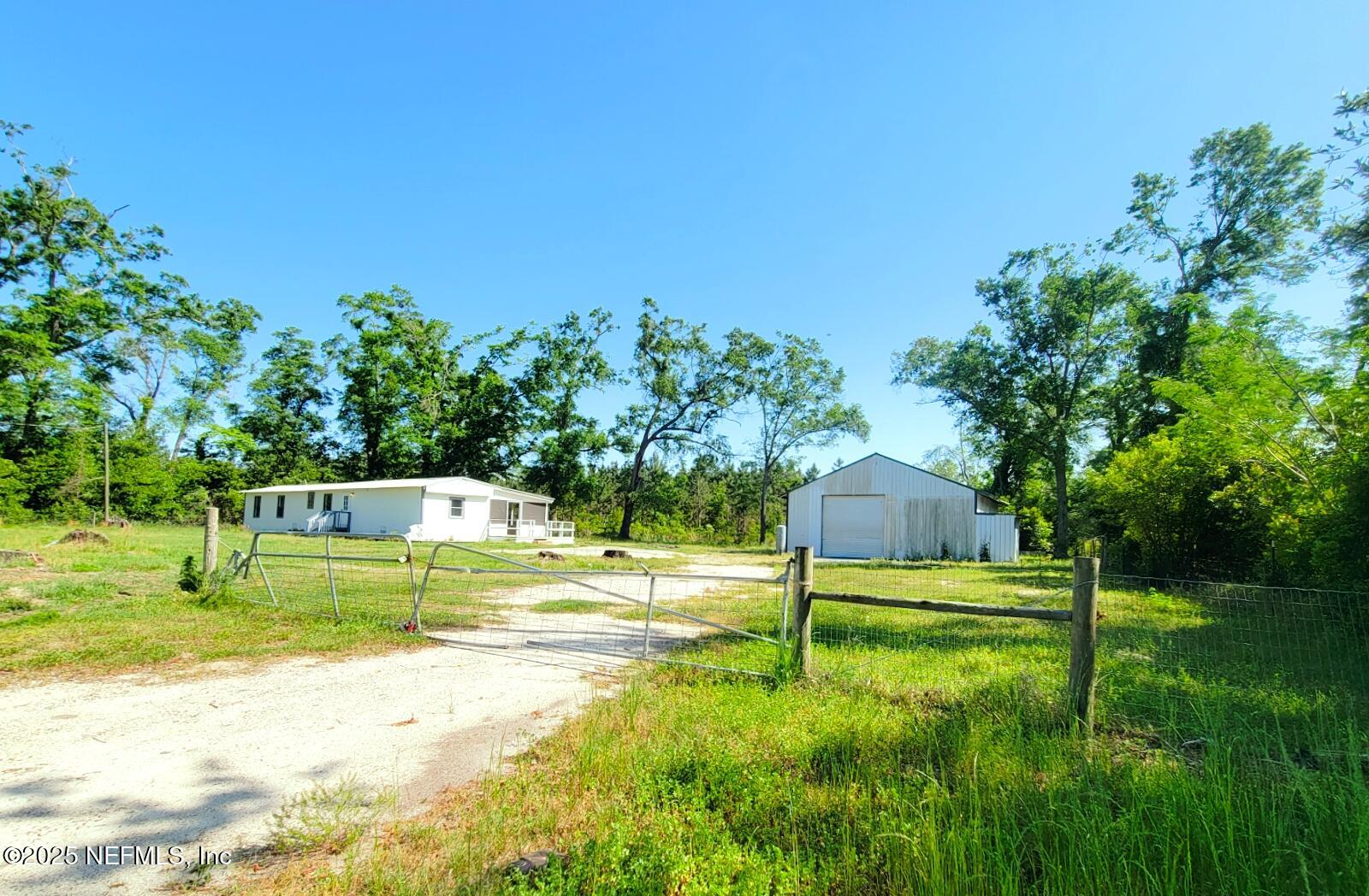 16990 County Road 252 Live Oak, FL 32060 - Photo 25 of 26 2025-04-11-20-05-16-097