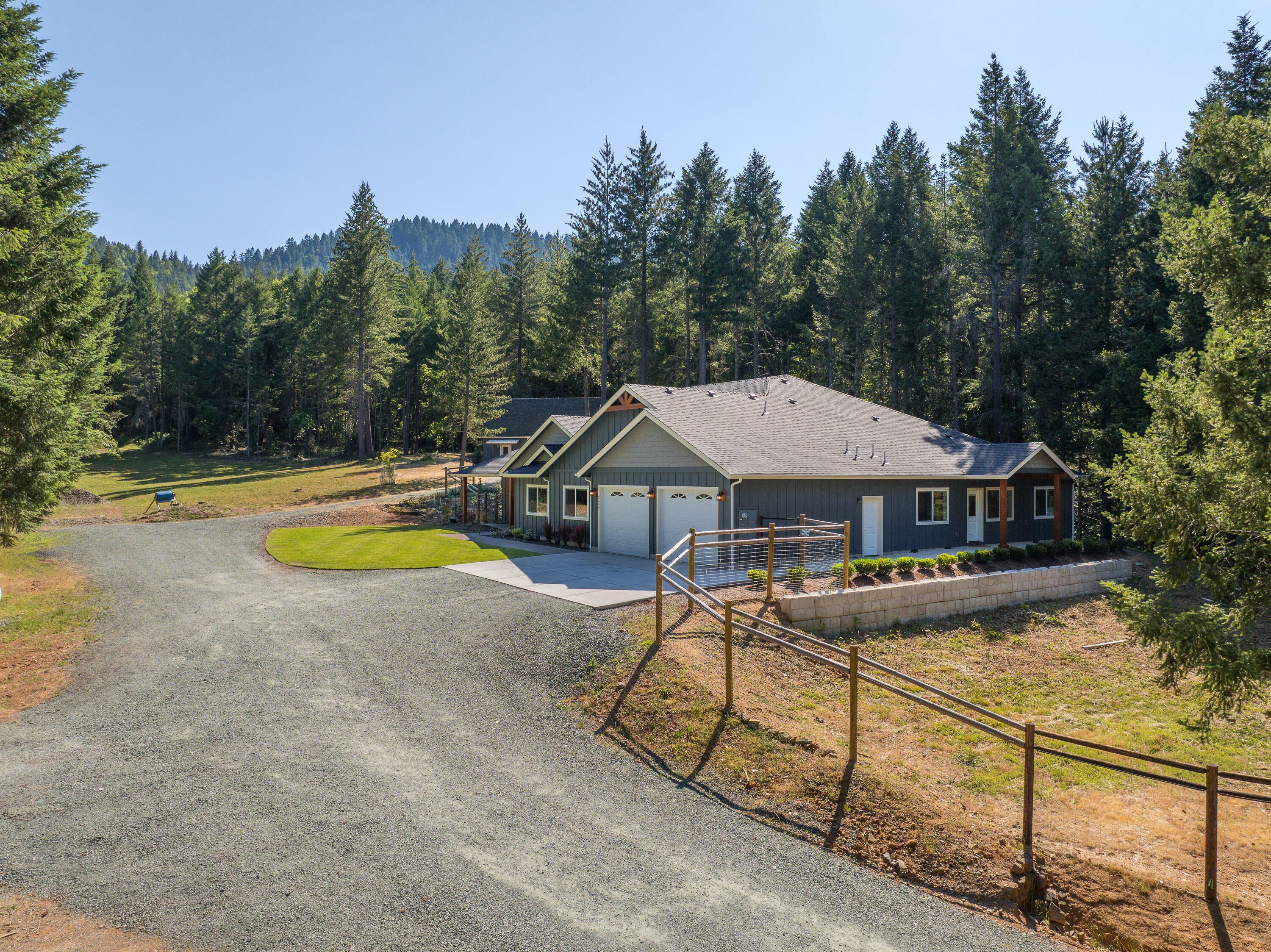 5457 Fish Hatchery Road Grants Pass, OR 97527 - Photo 58 of 62 5457FishHatcheryRd-066