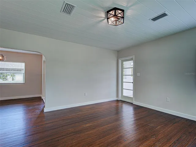 $525,000 | 611 West Wentworth Street, Englewood, FL 34223