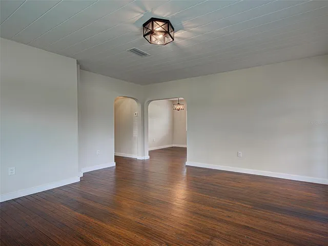 $525,000 | 611 West Wentworth Street, Englewood, FL 34223