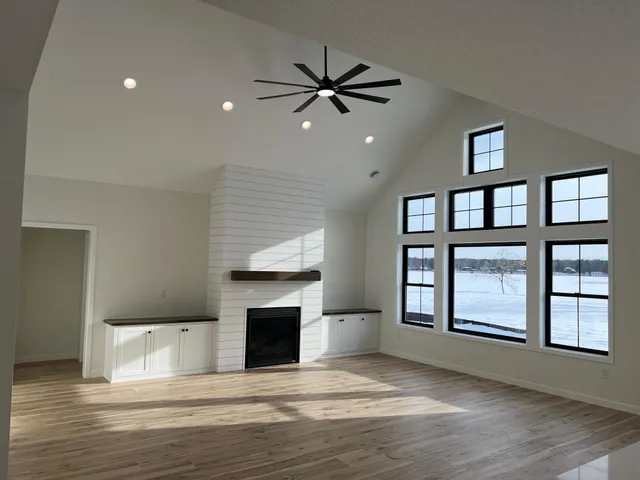 $899,900 | 1625 Lake Avenue, Luck, WI 54853