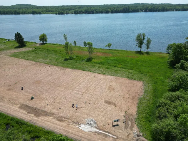 $899,900 | 1625 Lake Avenue, Luck, WI 54853