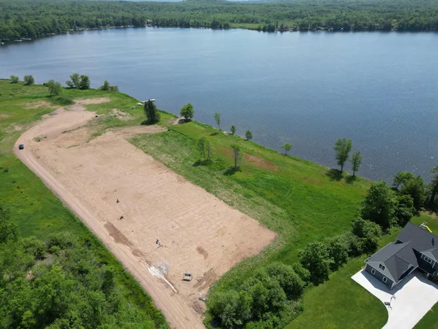 $899,900 | 1625 Lake Avenue, Luck, WI 54853