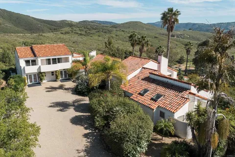$3,995,000 | 20780 Fortuna Del Norte, Escondido, CA 92029