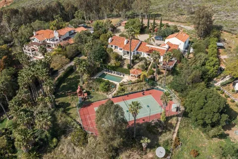 $3,995,000 | 20780 Fortuna Del Norte, Escondido, CA 92029