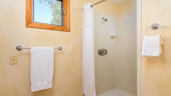 $3,995,000 | 20780 Fortuna Del Norte, Escondido, CA 92029