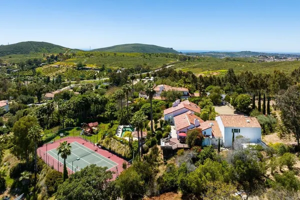 $3,995,000 | 20780 Fortuna Del Norte, Escondido, CA 92029