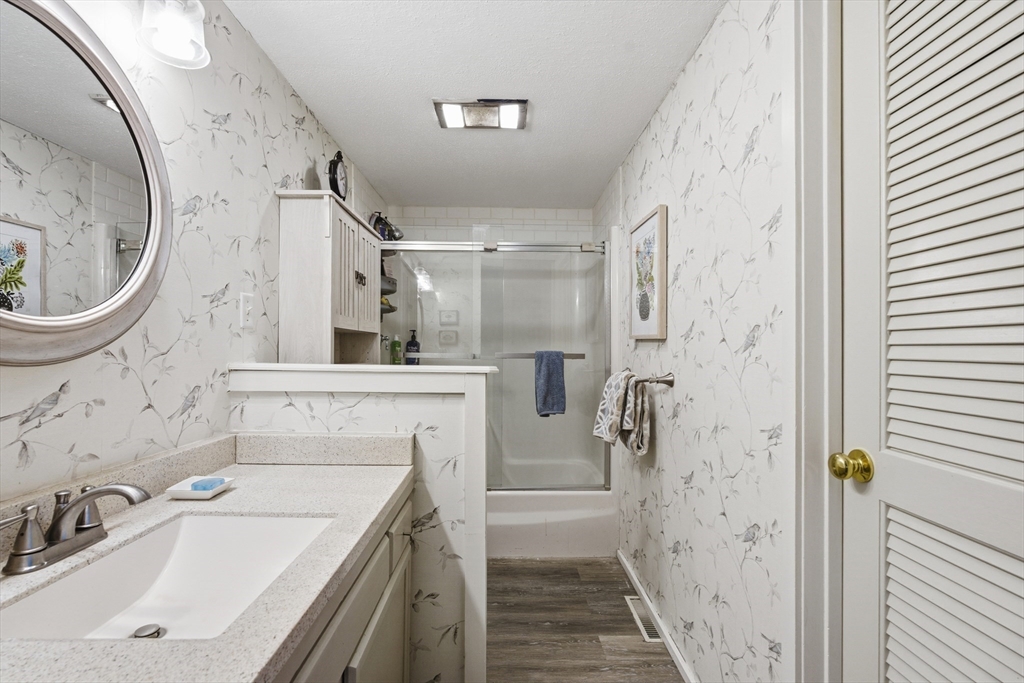 255 North Road, Unit 69 Chelmsford, MA 01824 - Photo 18 of 36