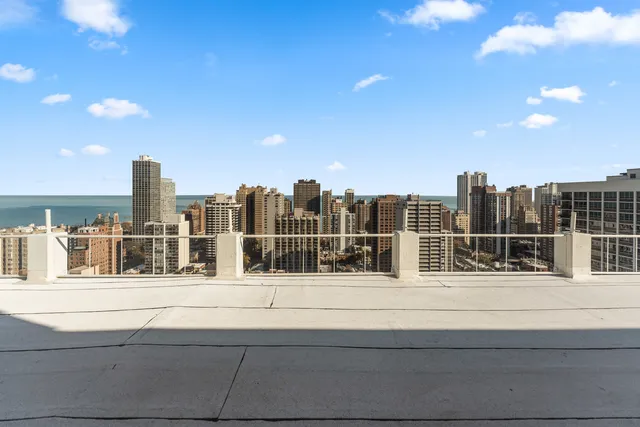 $299,000 | 1455 North Sandburg Terrace, Unit 608, Chicago, IL 60610