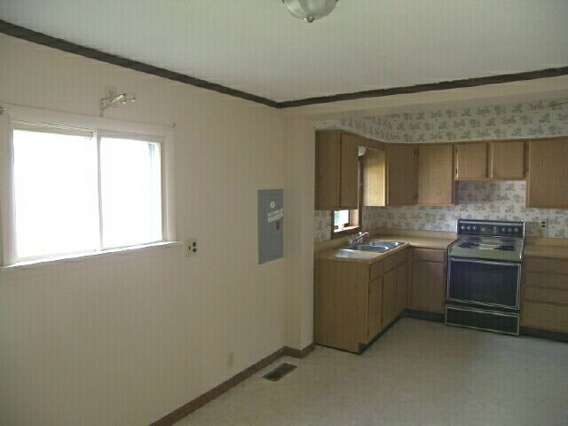 117 West 4th Street, Unit DOWNTOWN Rochester, IN 46975 - Photo 12 of 25