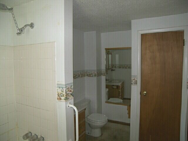 117 West 4th Street, Unit DOWNTOWN Rochester, IN 46975 - Photo 20 of 25