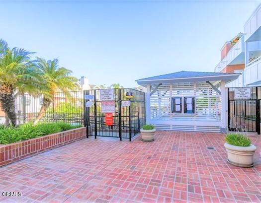865 South B Street, Unit 1 Oxnard, CA 93030 - Photo 1 of 3 entrance