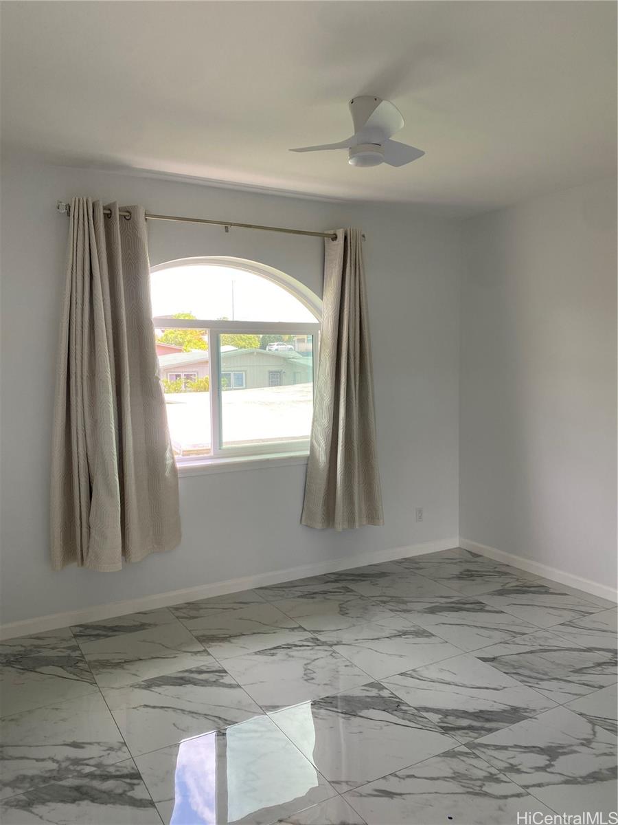 98-1040 Kaamilo Street, Unit C Aiea, HI 96701 - Photo 5 of 10