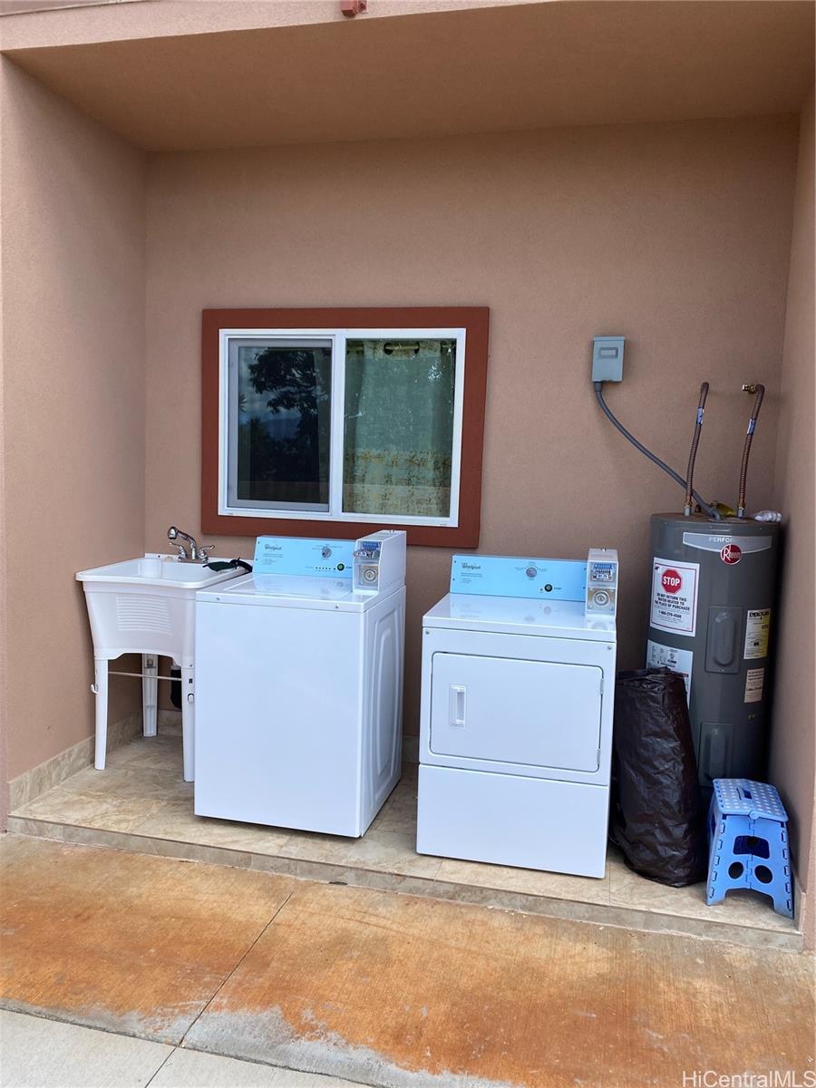 98-1040 Kaamilo Street, Unit C Aiea, HI 96701 - Photo 9 of 10