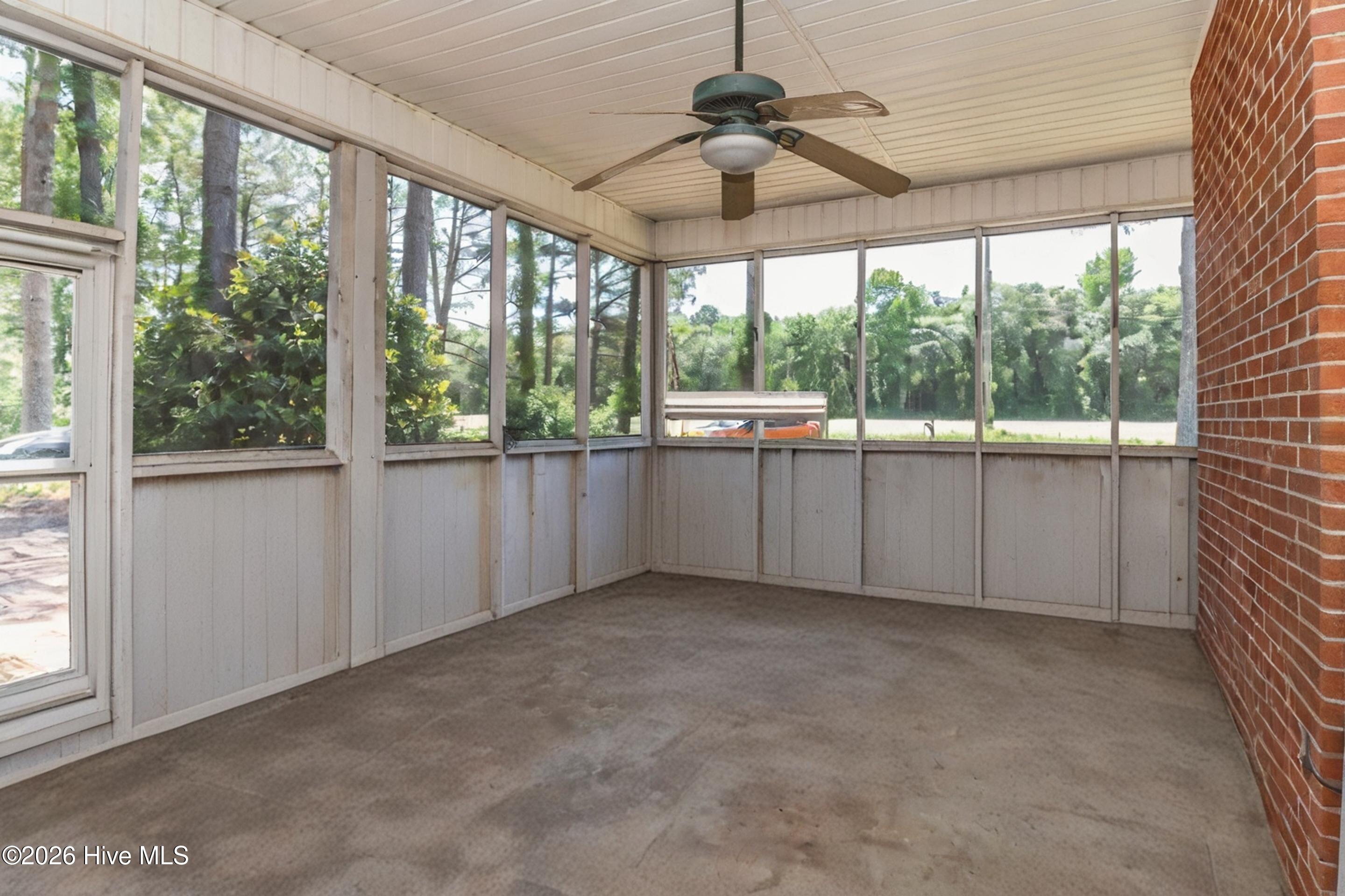 989 Garner Chapel Road Mount Olive, NC 28365 - Photo 19 of 25 Screened Porch
