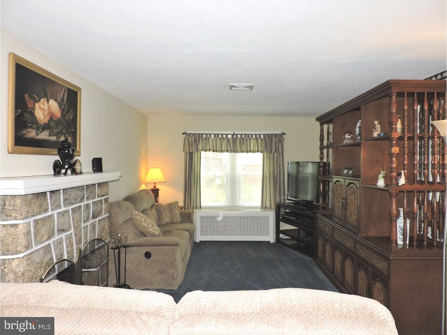 317 Derwyn Road Lansdowne, PA 19050 - Photo 4 of 25 Gallery Image 4