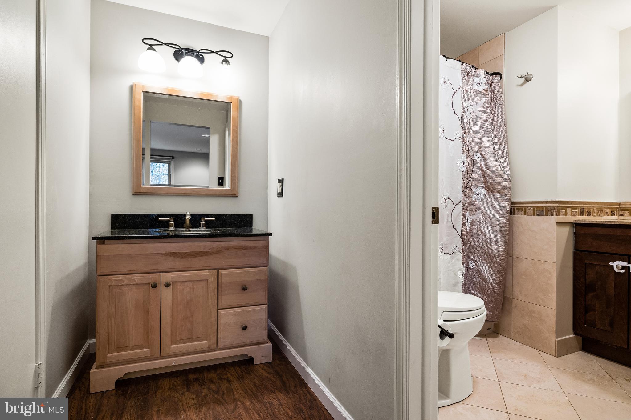 104 Red Stone Ridge Delran, NJ 08075 - Photo 22 of 31 Primary Vanity