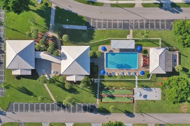 $124,900 | 2751 East Golf Boulevard, Unit 2019, Pompano Beach, FL 33064