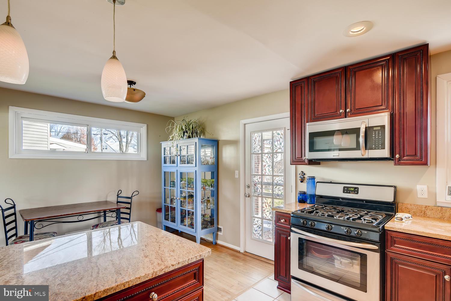 1817 Wentworth Road Baltimore, MD 21234 - Photo 8 of 28