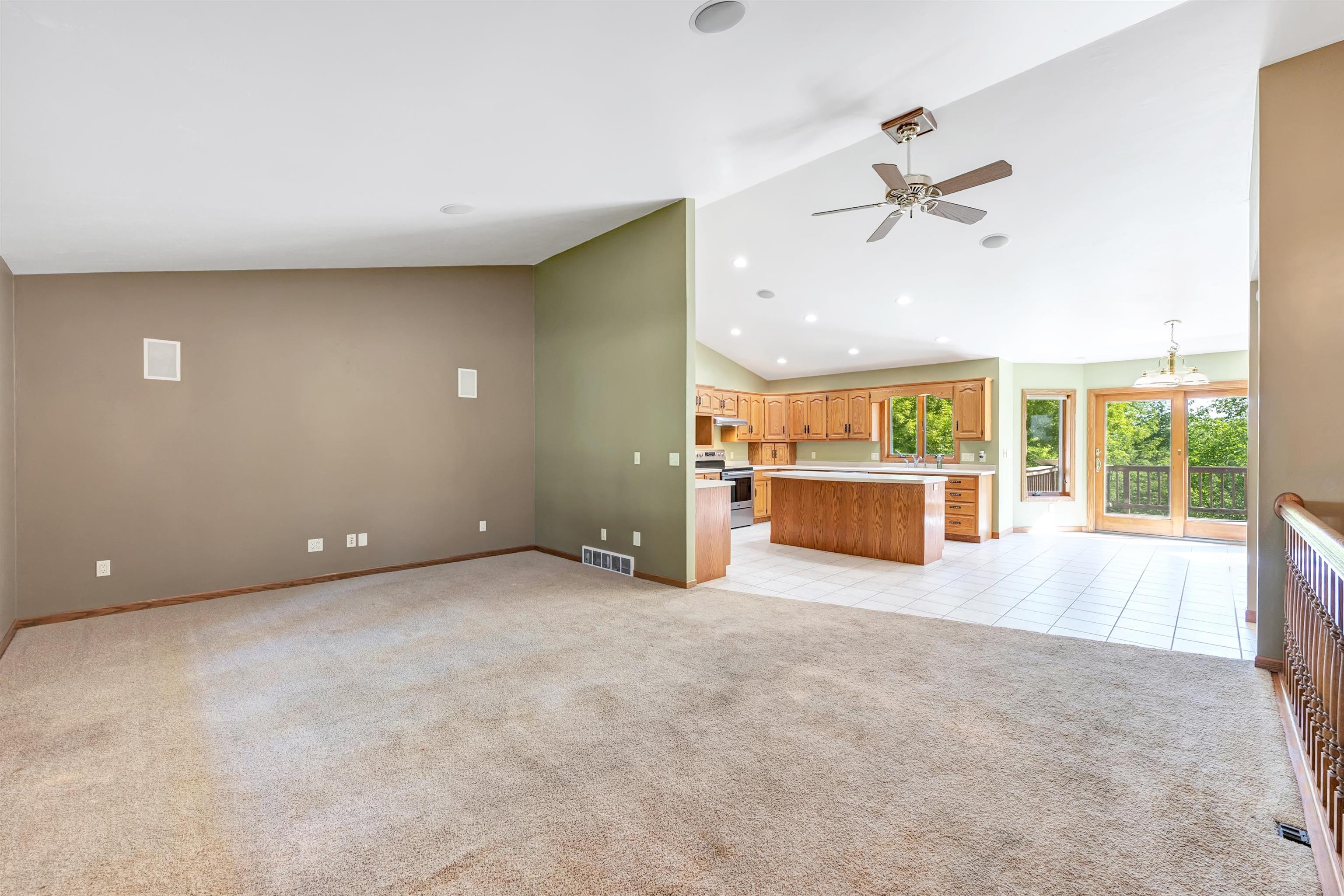 5813 North Avenue Denmark, WI 54208 - Photo 3 of 51