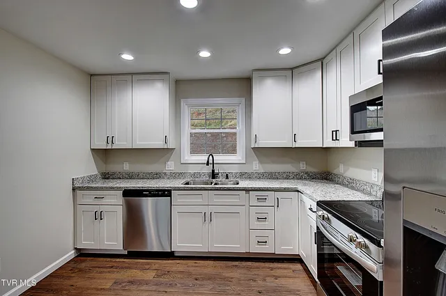 $329,900 | 104 Daniel Lane, Elizabethton, TN 37643