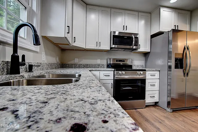 $329,900 | 104 Daniel Lane, Elizabethton, TN 37643