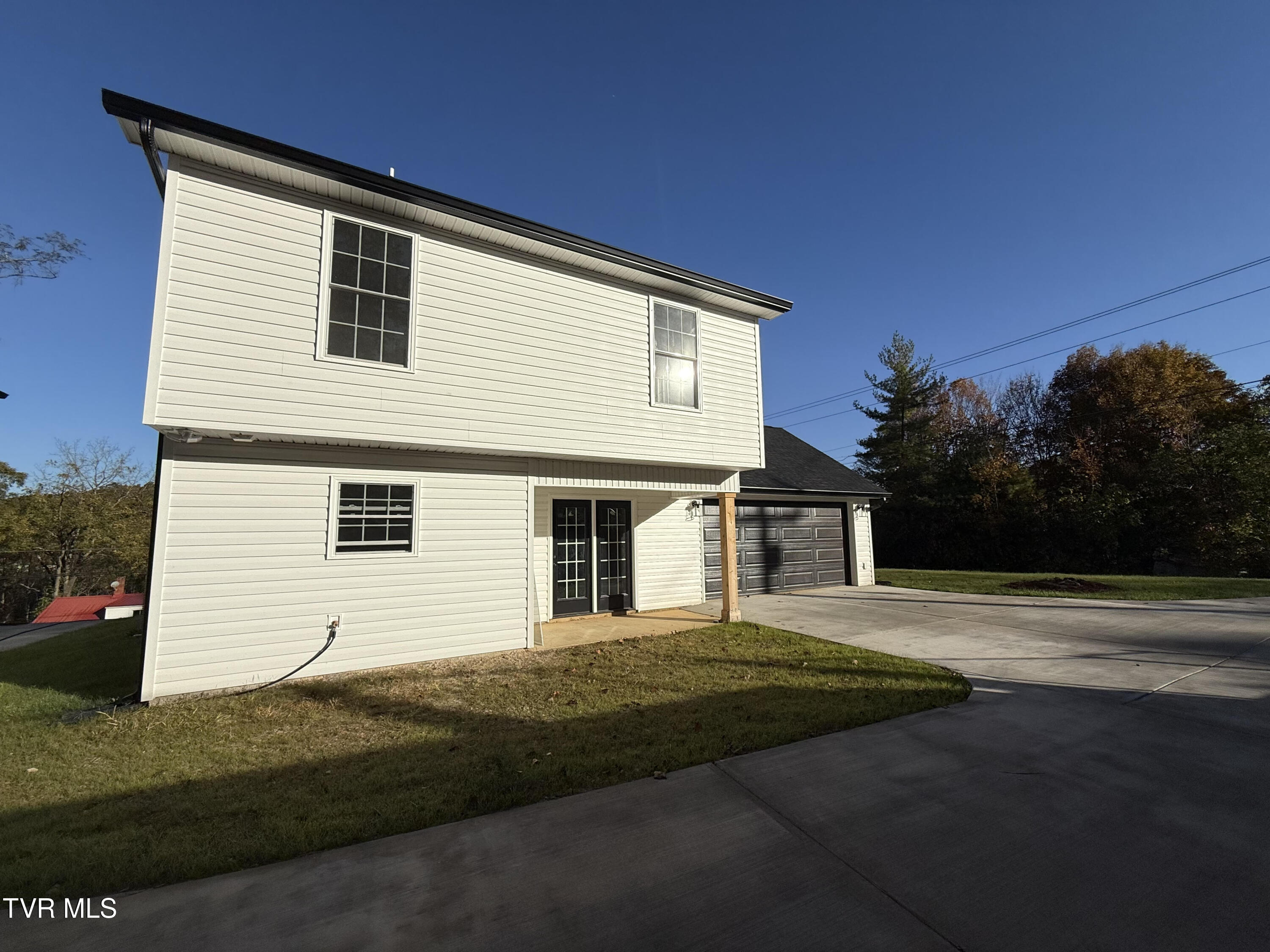 104 Daniel Lane Elizabethton, TN 37643 - Photo 26 of 29 104 Daniel Lane 3