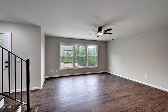 $329,900 | 104 Daniel Lane, Elizabethton, TN 37643