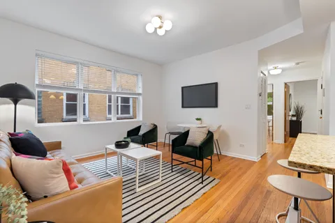 $310,000 | 2846 North Christiana Avenue, Unit 2, Chicago, IL 60618
