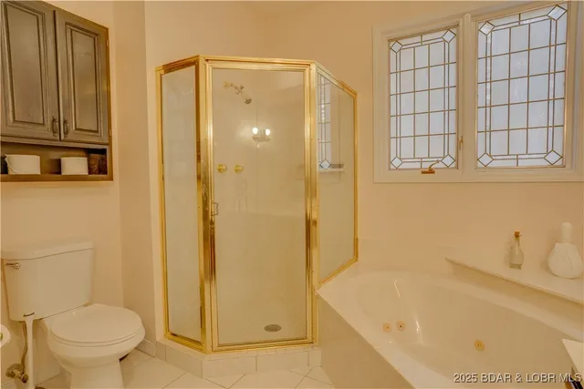 $205,000 | 28 Center Ct Drive, Unit 3A, Lake Ozark, MO 65049