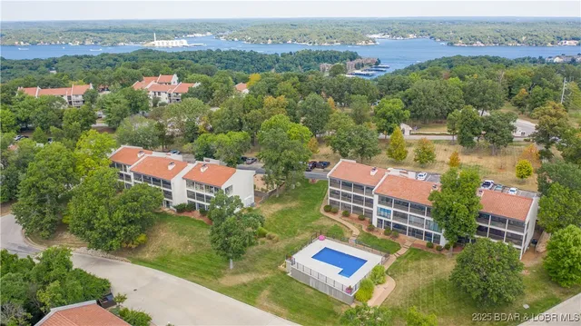 $205,000 | 28 Center Ct Drive, Unit 3A, Lake Ozark, MO 65049