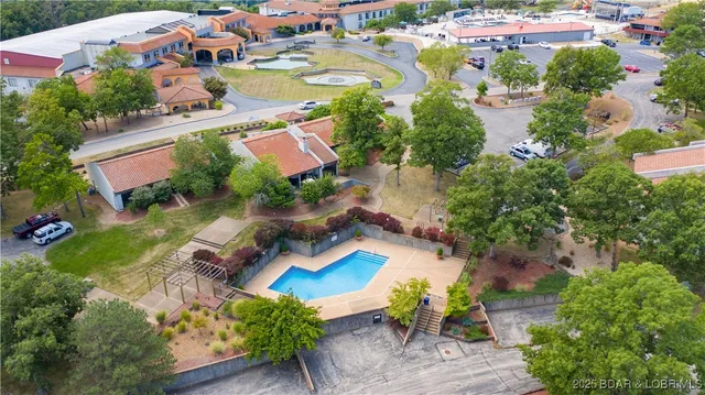 $205,000 | 28 Center Ct Drive, Unit 3A, Lake Ozark, MO 65049