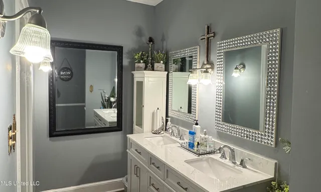 $249,000 | 513 Crockett Avenue, Greenwood, MS 38930