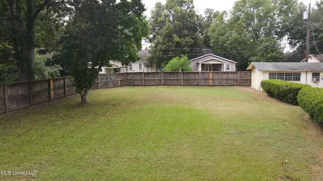 $249,000 | 513 Crockett Avenue, Greenwood, MS 38930
