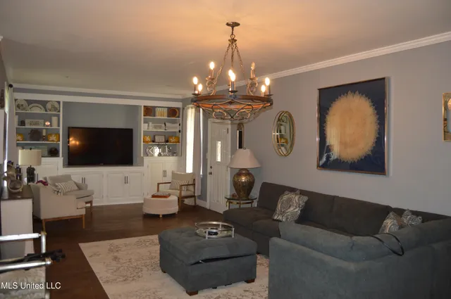 $249,000 | 513 Crockett Avenue, Greenwood, MS 38930