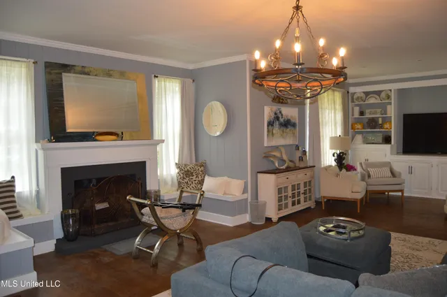 $249,000 | 513 Crockett Avenue, Greenwood, MS 38930