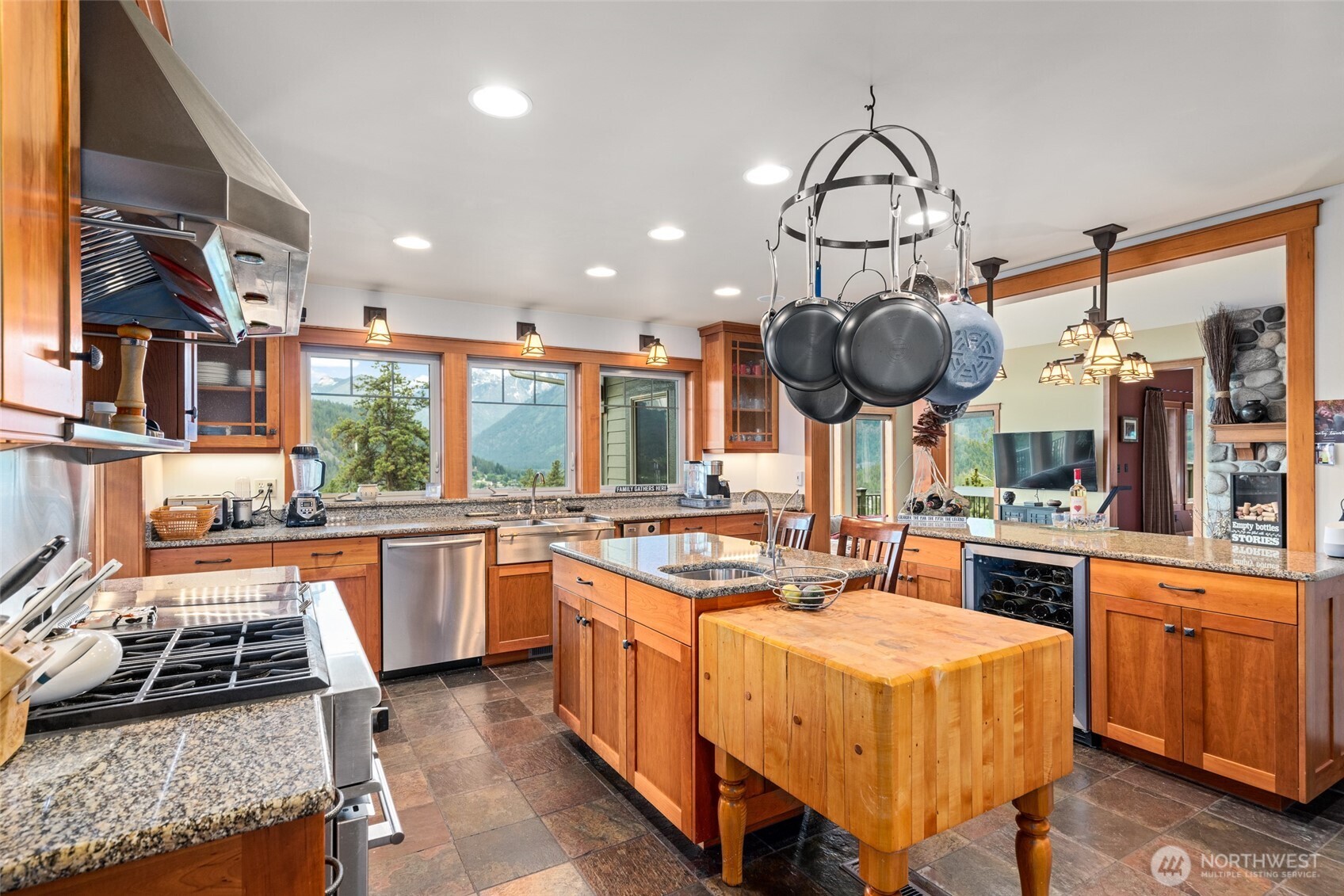 10665 North Road Leavenworth, WA 98826 - Photo 15 of 40