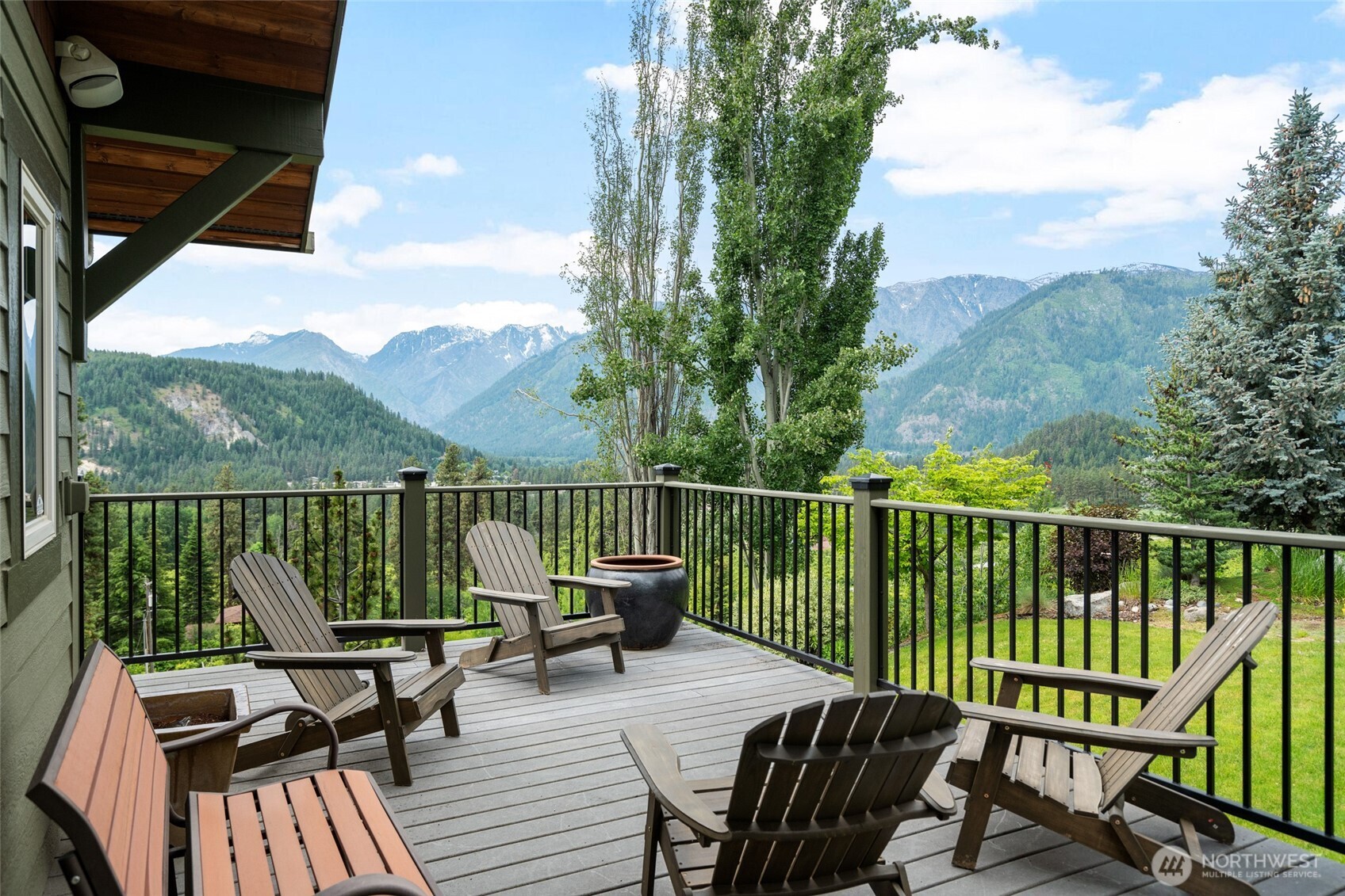 10665 North Road Leavenworth, WA 98826 - Photo 3 of 40